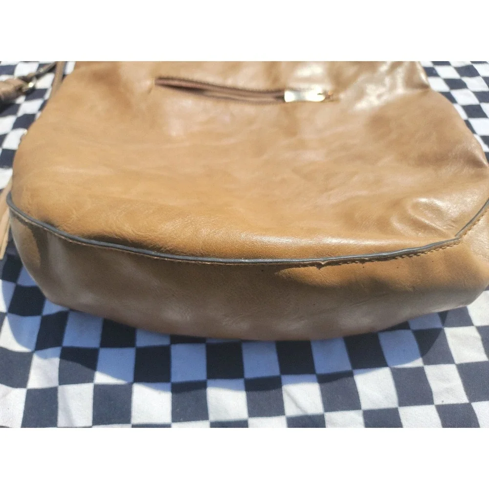 Tan Faux Leather Canvas‎ Hobo Shoulder Bag Tassel Zip Trim Distressed